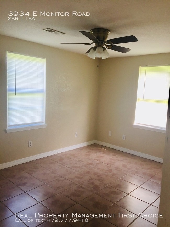 Building Photo - 2 Bedroom House for Rent in Springdale!