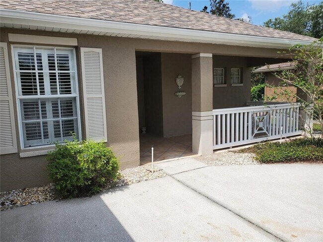 Building Photo - 2206 N Creek Ct