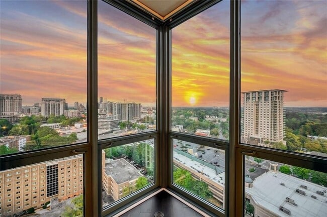 Building Photo - 2870 Pharr Ct S Northwest