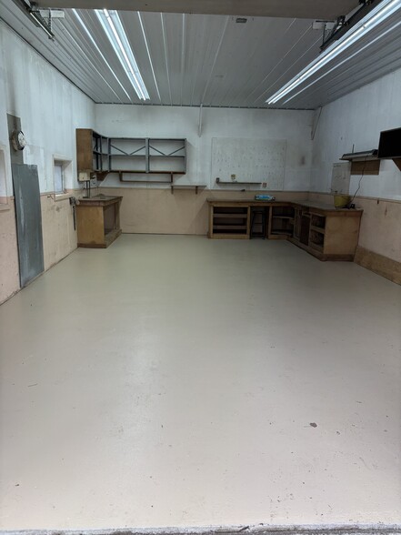 20x30 detached heated workshop - 5288 County Line Rd