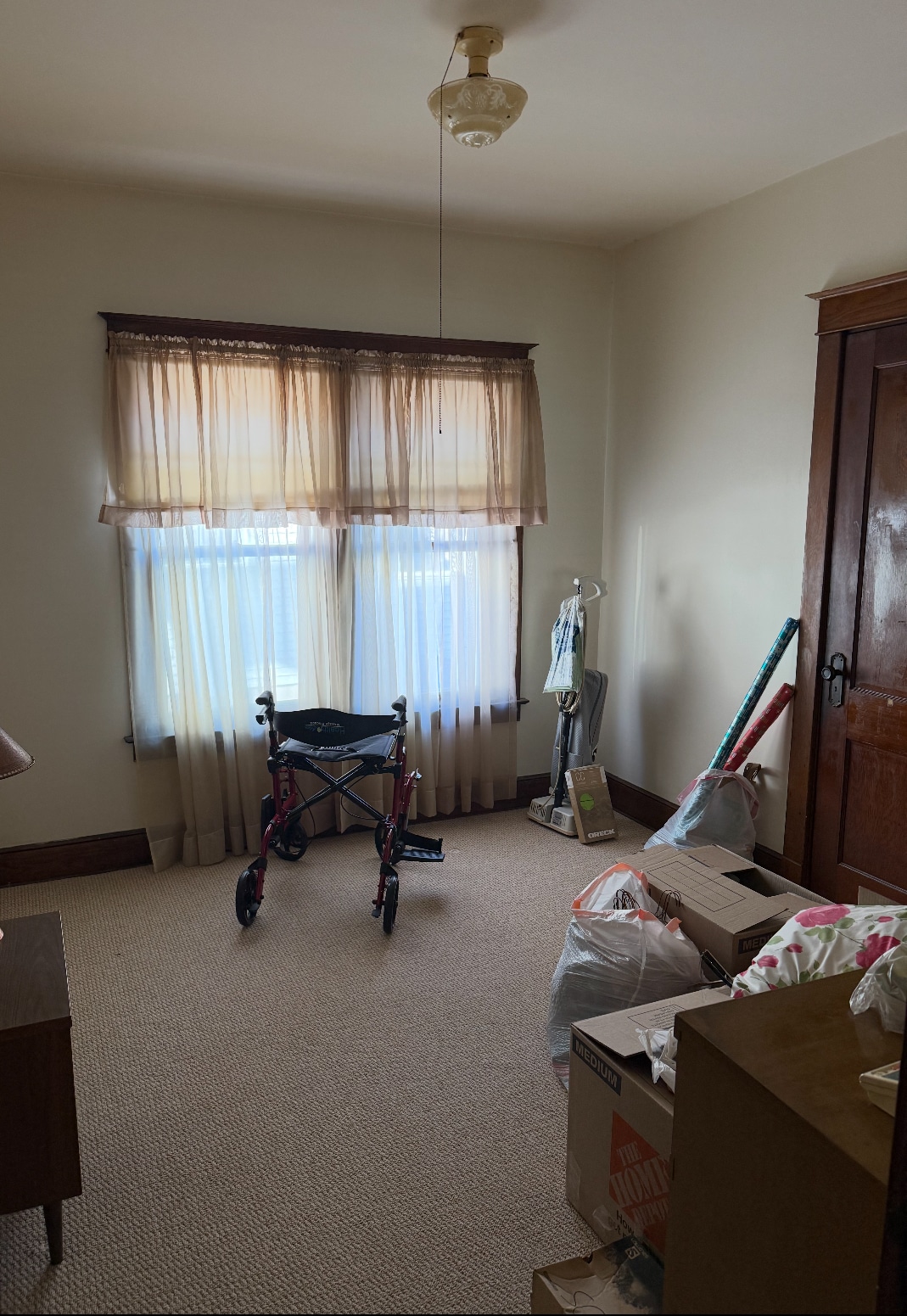 Building Photo - 40 Bennett Ave