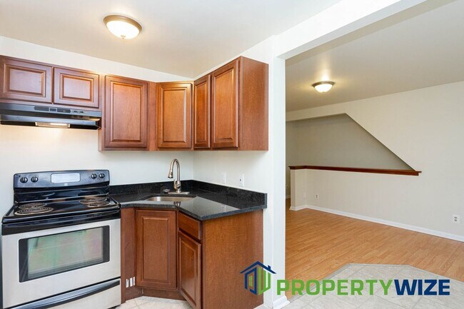 Building Photo - 7241 Holabird Avenue Apt B