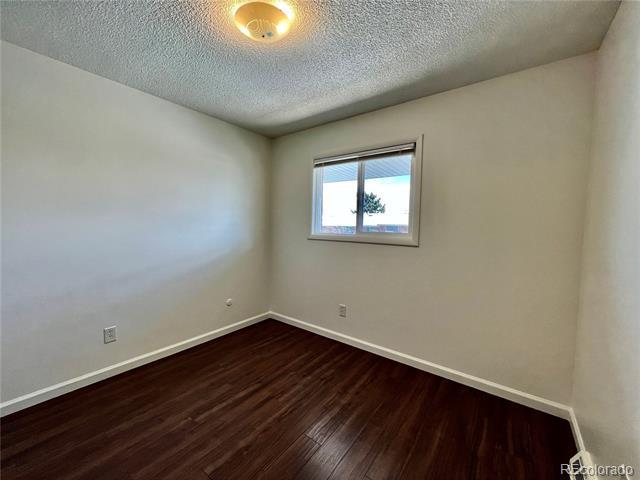 Building Photo - 9032 E Lehigh Ave