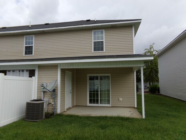 Building Photo - 121 Heather Glenn Cir