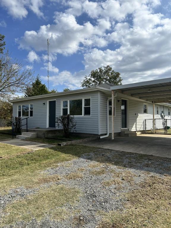 Building Photo - 3007 E Corona St