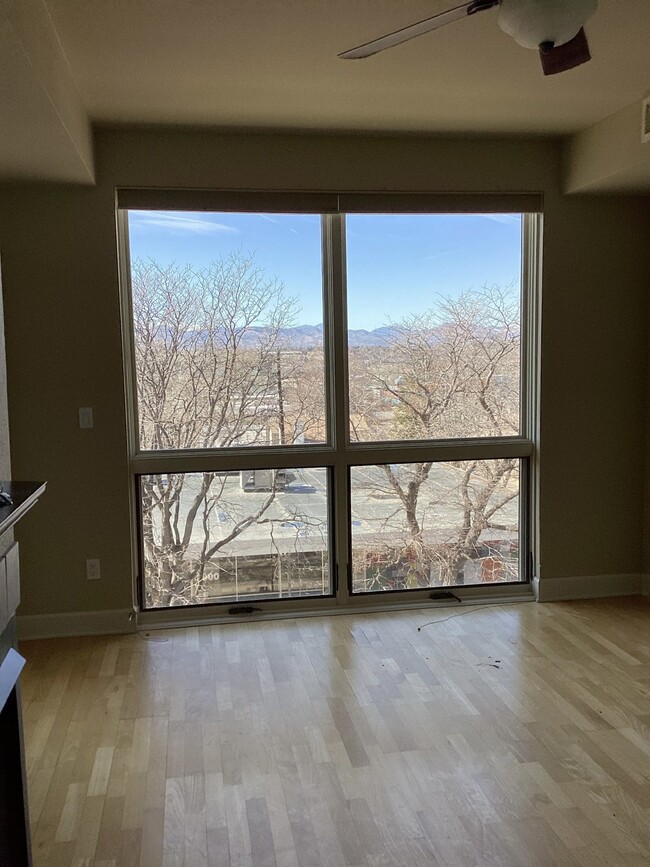 Building Photo - Modern 2 Bed, 2 Bath Condo in Littleton, C...