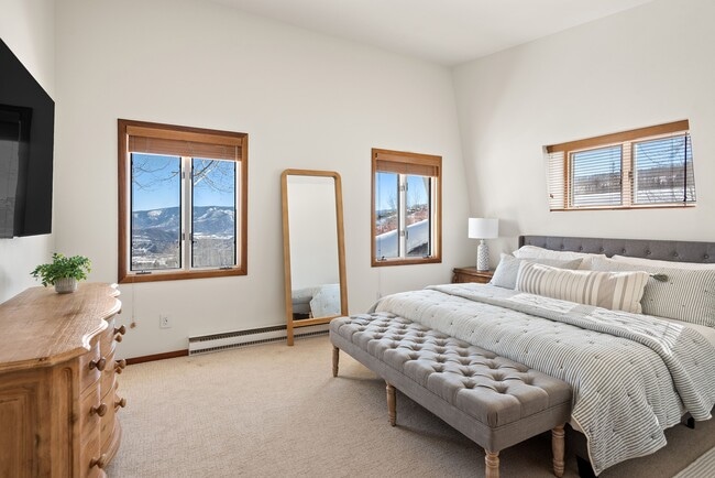 Building Photo - 126 Edgewood Ln