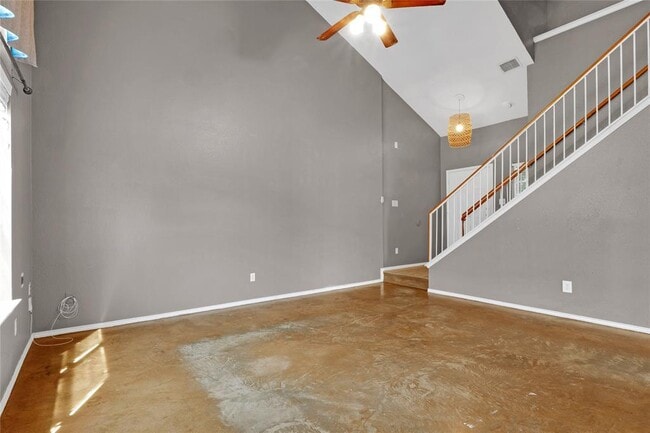 Building Photo - 3007 Rainy River Dr