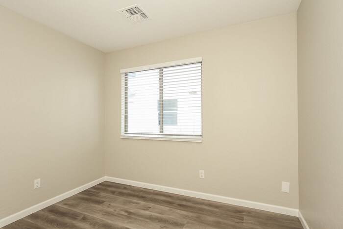 Building Photo - 6034 Castano Dr