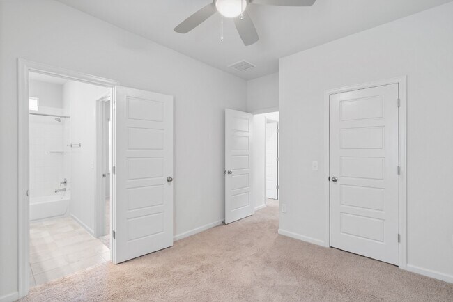 Building Photo - 13615 Terrett Trce