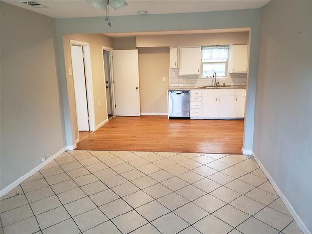 Building Photo - 719 Rolling Ridge Dr