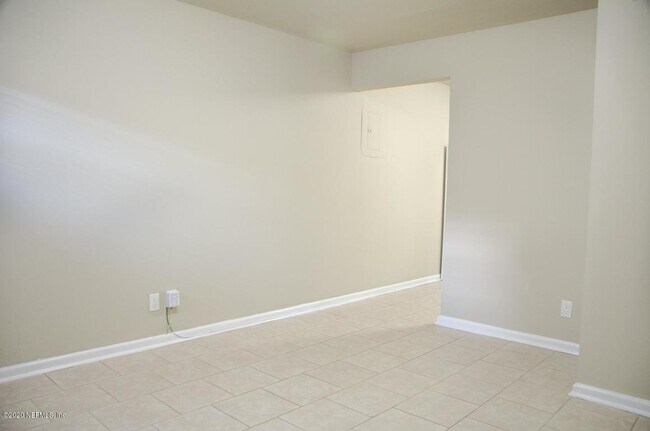 Building Photo - 2775 Herschel St