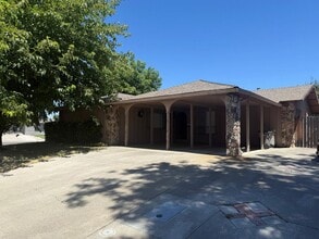 Building Photo - 1731 Miramonte Ct