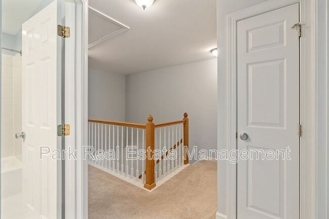 Building Photo - 108 Westgreen Dr