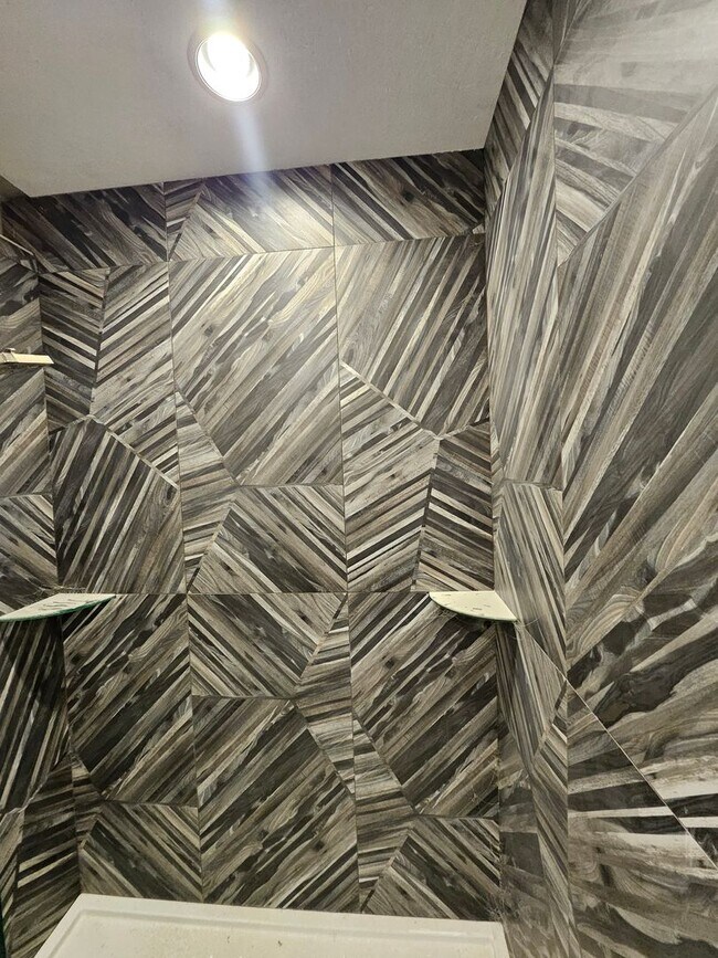 Building Photo - Brand new 1 bed apartment