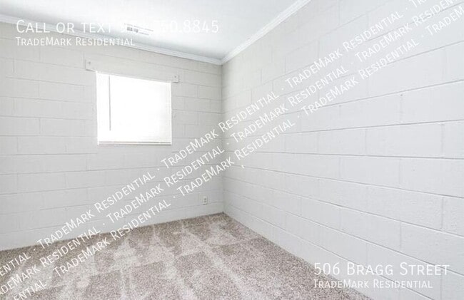 Building Photo - 506 Bragg St