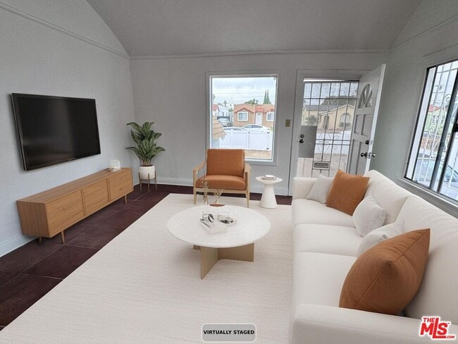 Building Photo - 540 W 107th St