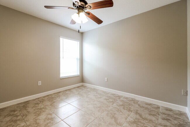 Building Photo - 1243 Big Sky Dr