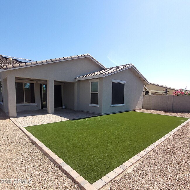 Building Photo - 18165 W Carmen Dr