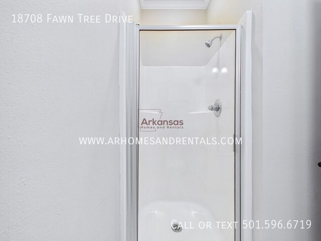 Building Photo - 18708 Fawn Tree Dr