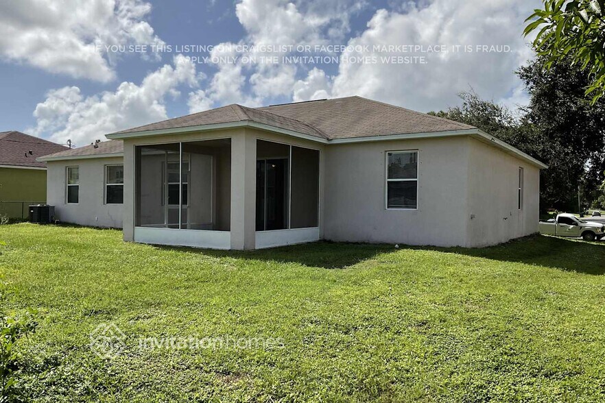 Building Photo - 1284 Rayfield St SE