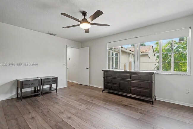 Building Photo - 10994 Neptune Dr