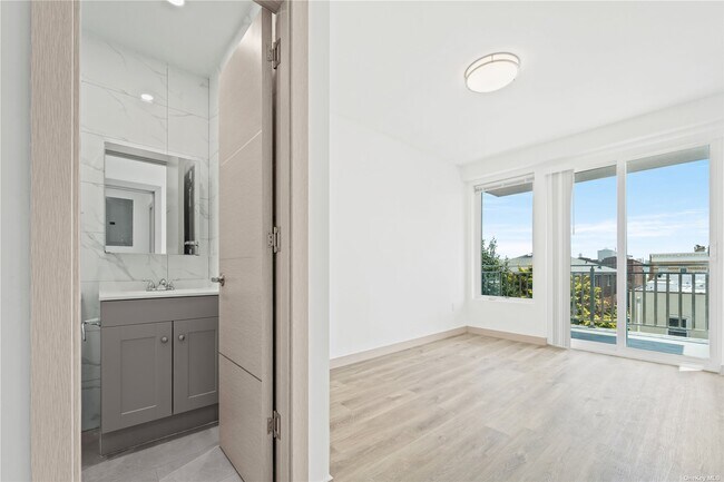 Building Photo - 28-57-57 45th St