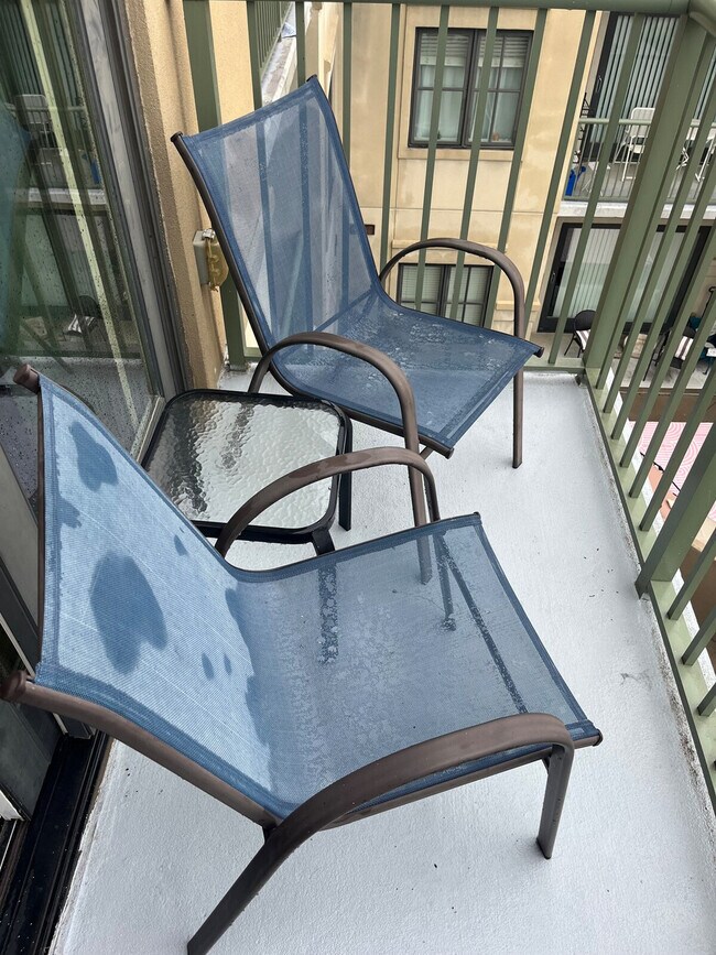 Building Photo - 3920 Sharon Rd