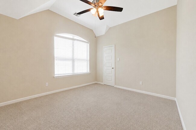 Building Photo - 4102 Sandstone Bend Ln