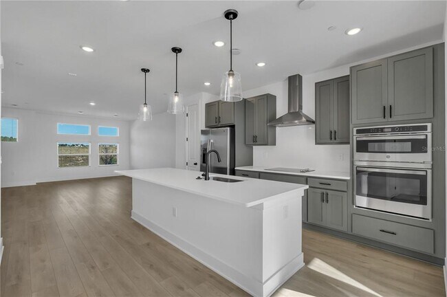 Building Photo - 15381 Hamlin Pk Dr