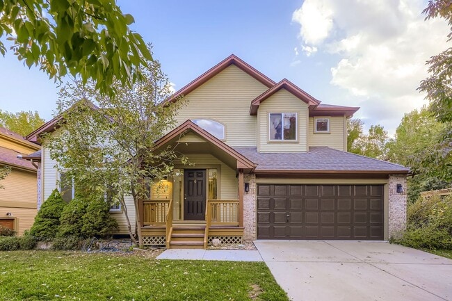 Building Photo - 4854 Franklin Dr