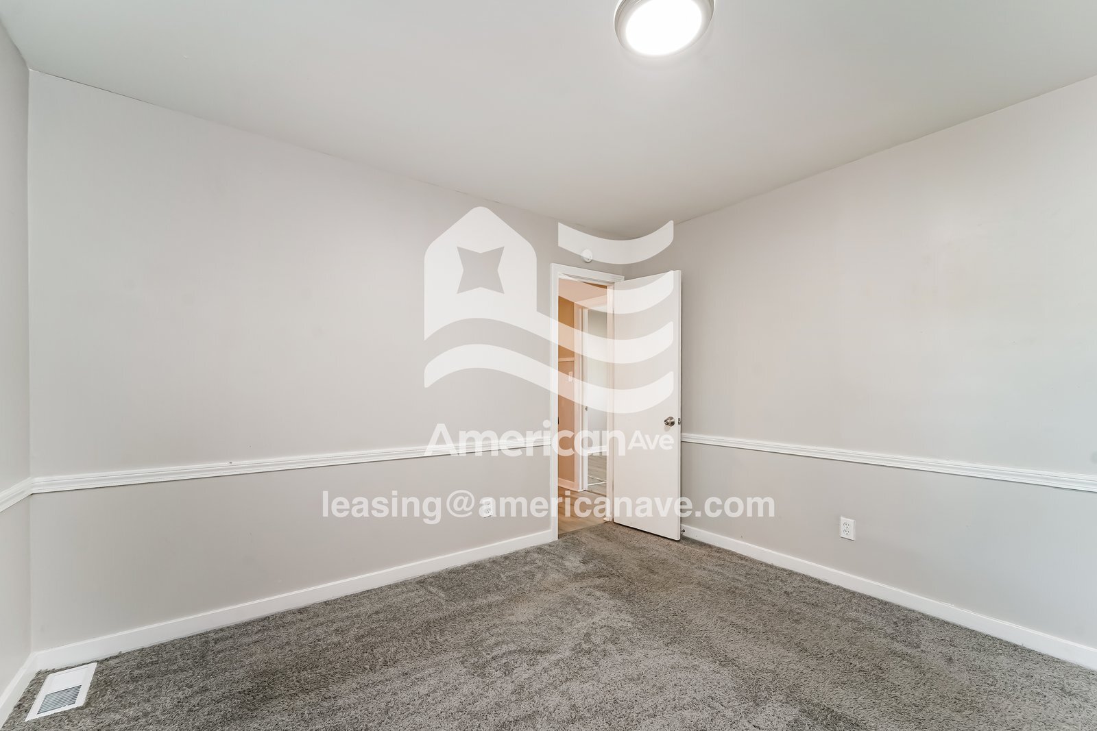 Building Photo - 3174 Charleston Dr