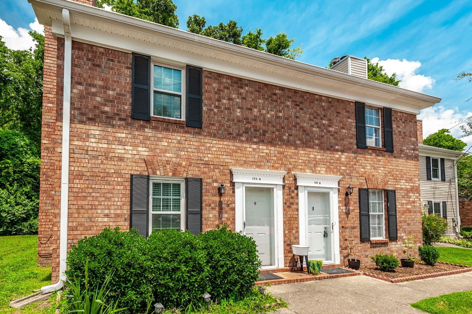 Building Photo - 288 Donna Dr