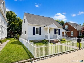 Building Photo - 163 Beechwood Ave