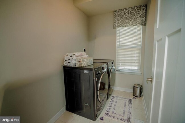 Building Photo - 8210 Goldstone Ct