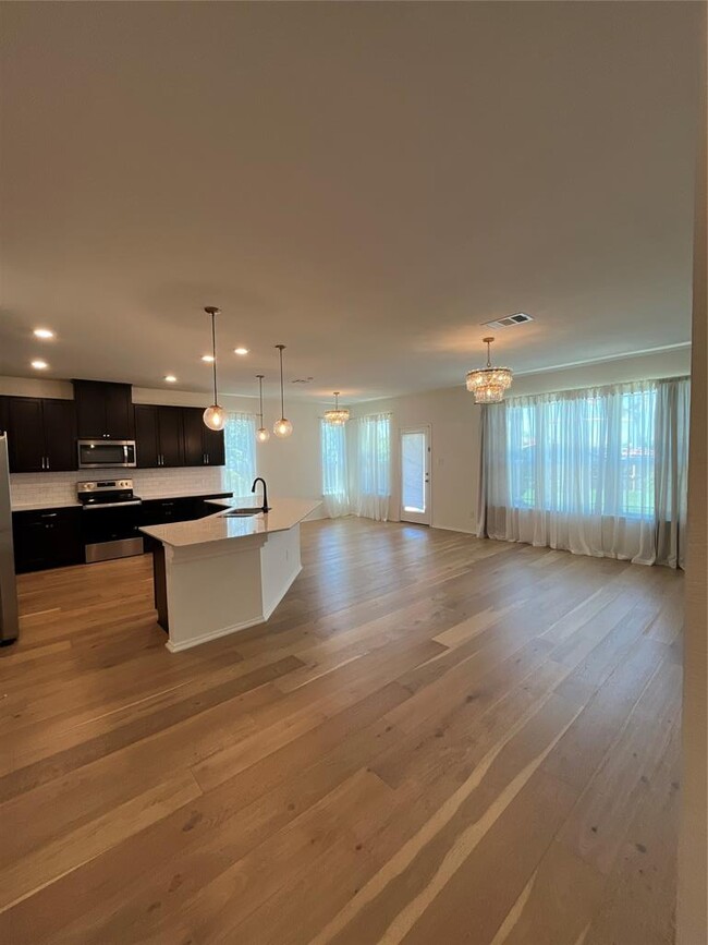 Building Photo - 1403 Grande Mesa Dr