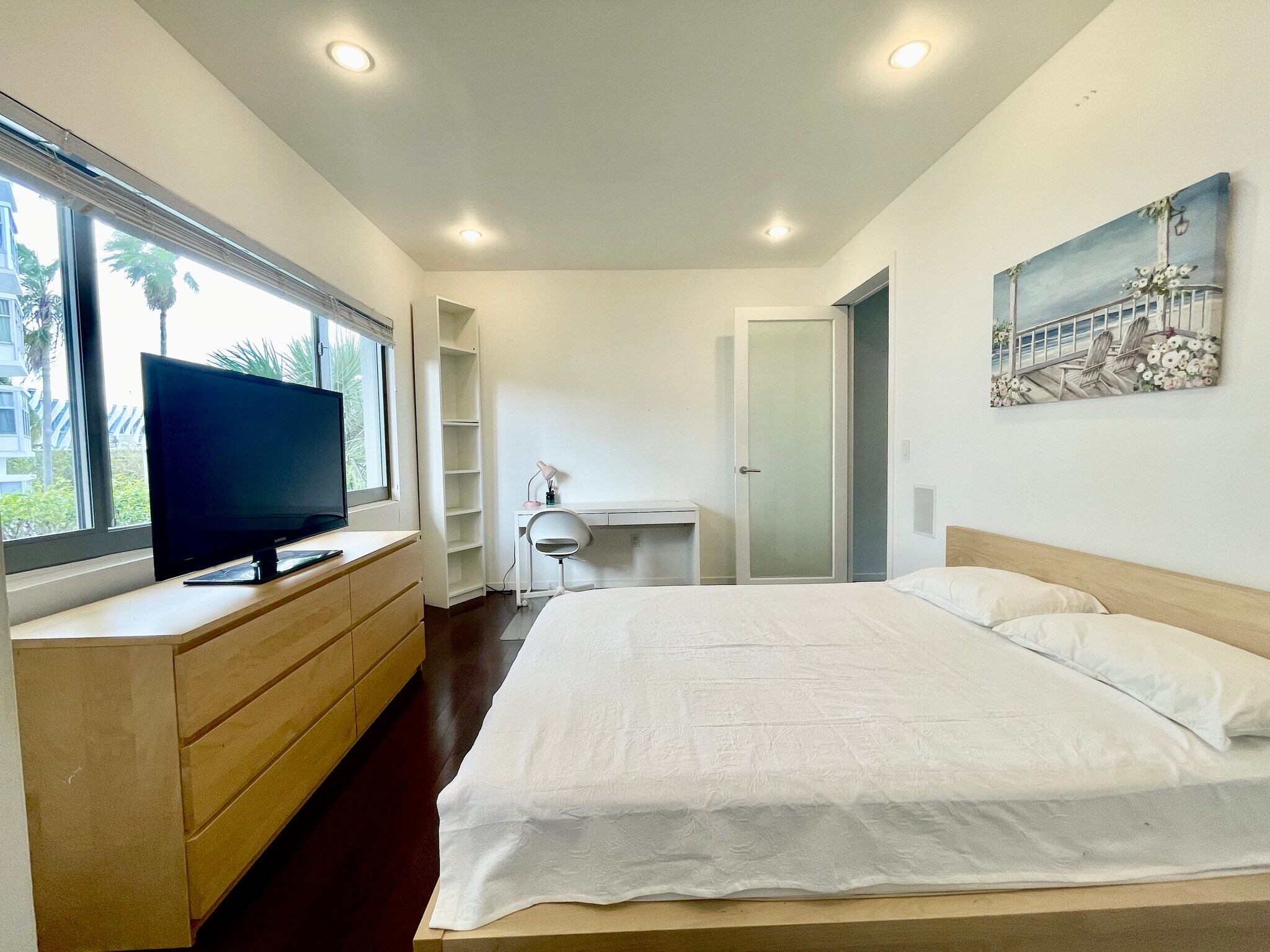 Building Photo - 1840 James Ave