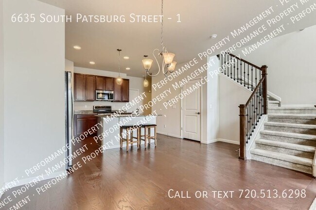 Building Photo - Beautiful Beacon Point Townhome