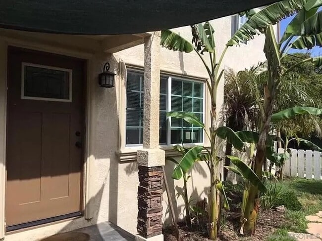 Building Photo - Voltaire Street - where you want to be.   2/1  $2690