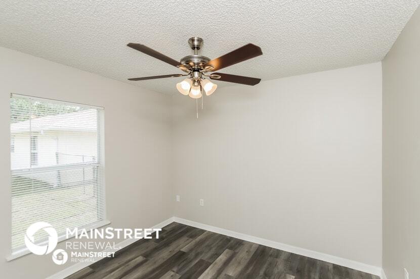 Building Photo - 933 Carver Rd SE