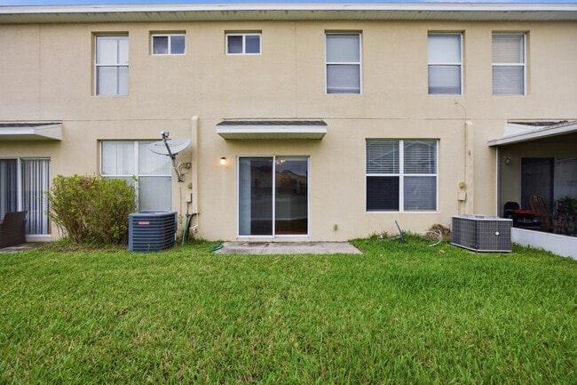 Building Photo - 6407 Barksdale Way