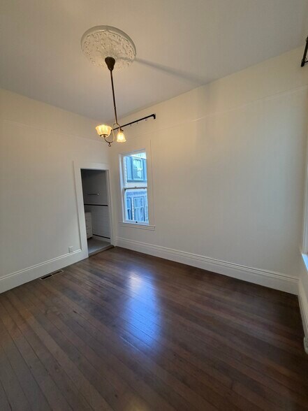 Building Photo - 3342 22nd St