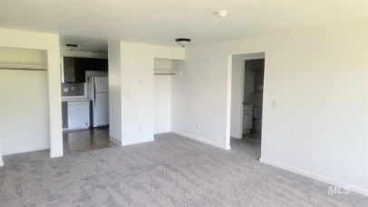 Building Photo - 2768 Siesta Ln