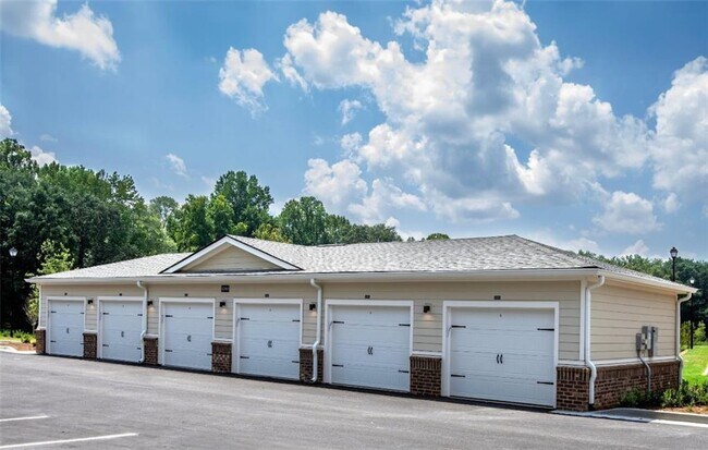 Building Photo - 4270 Phil Niekro Pkwy