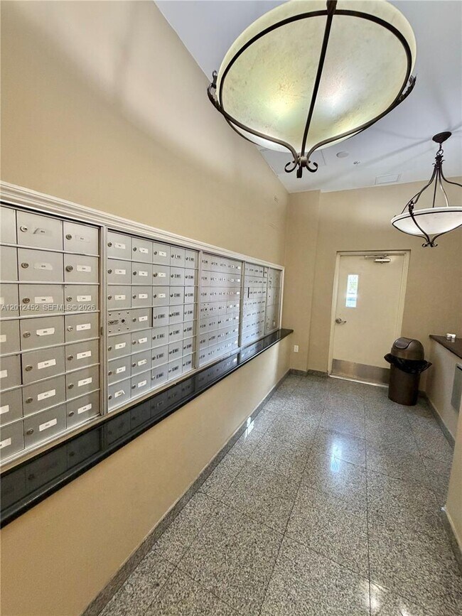 Building Photo - 1805 Ponce de Leon Blvd