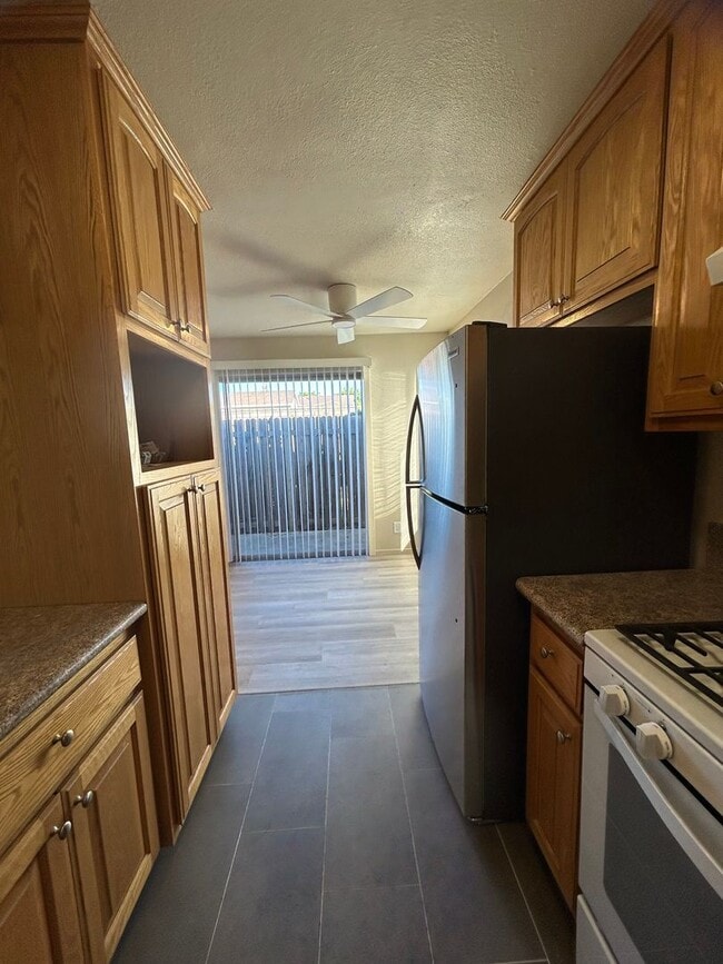 Building Photo - 4172 Del Amo Blvd