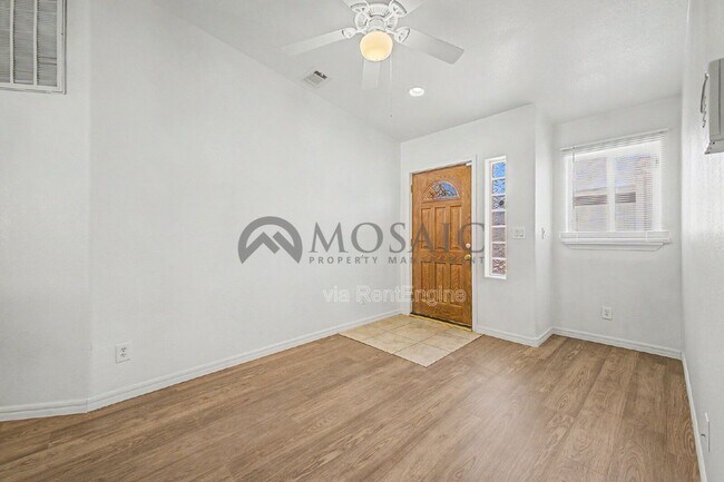 Building Photo - 1625 S 74th St