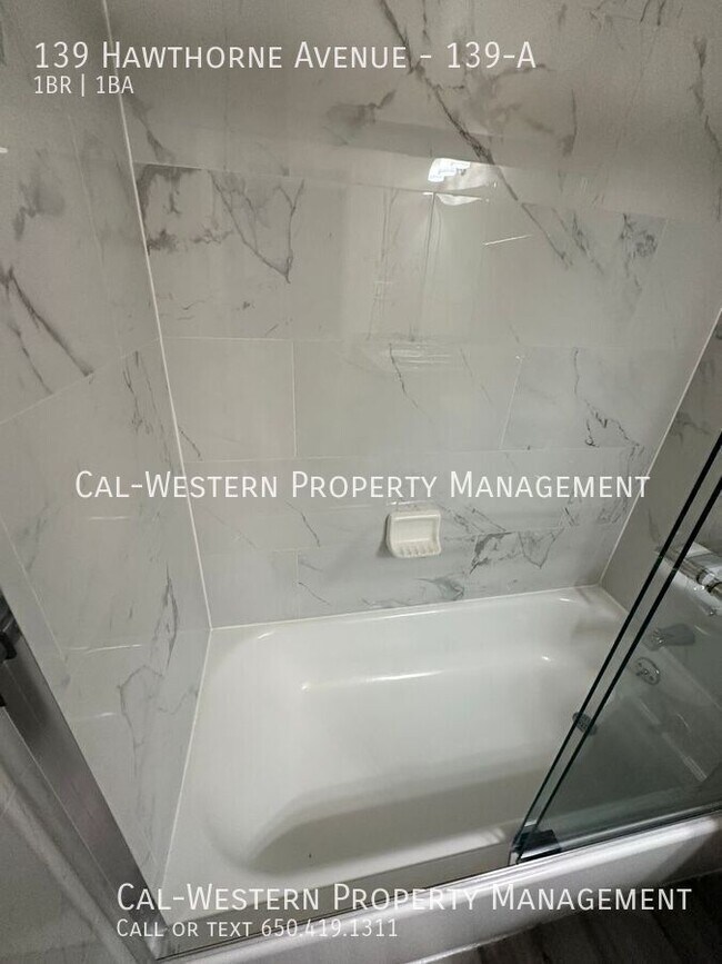 Building Photo - 139 Hawthorne Ave