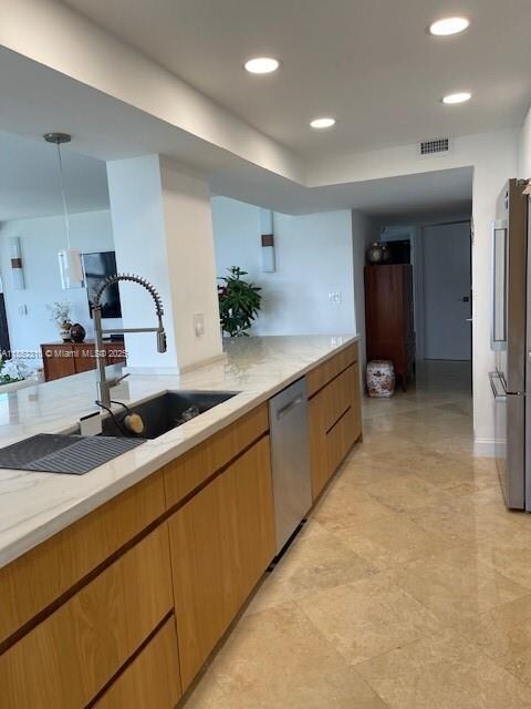 Building Photo - 1865 Brickell Ave