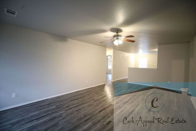 Building Photo - Move in special $950!! Beautiful 4 bed / 2 bath home - Nettleton!!